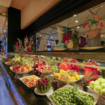 אתר נופש Limak Atlantis Deluxe 5*