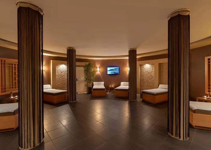 Курортный комплекс Limak Atlantis Deluxe