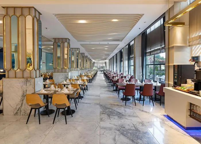 Курортный комплекс Limak Atlantis Deluxe 5*